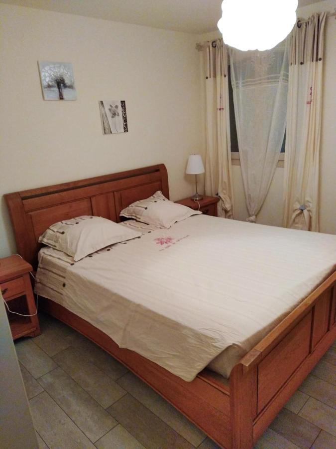 Maison Accueillante A Nant Avec Piscine Partagee 外观 照片